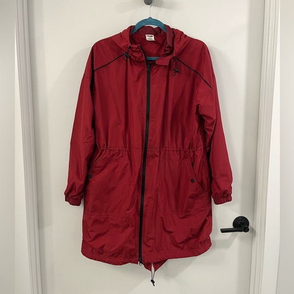 Women’s Small Burgandy Red Hooded Windbreaker Rain Jacket - Mid-Length - Picture 1 of 4